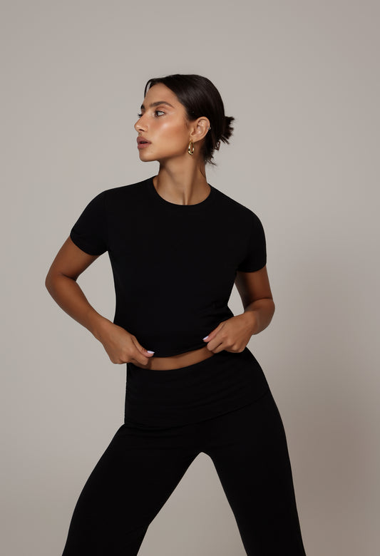 T-Shirt Aura - Preta